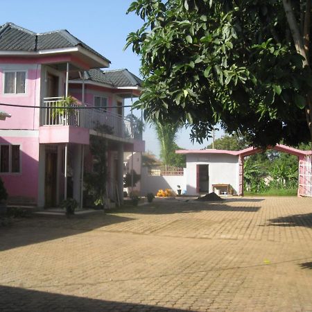 Our Home Mbale Luaran gambar