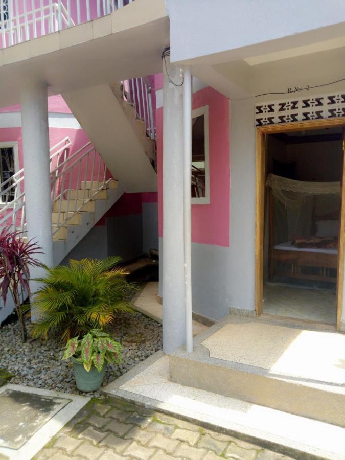 Our Home Mbale Luaran gambar